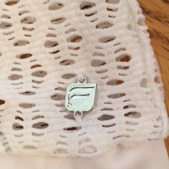 Fabletics Cold Shoulder Mesh Top - Picture 2 of 7